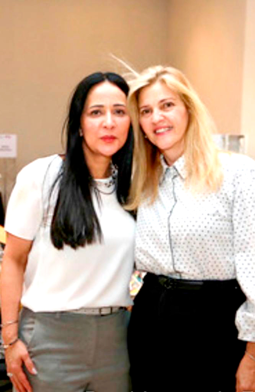 A primeira dama do munícipio Rose Seba e Cristiane Ferreira da Silva Freitas, atual primeira-dama do estado de São Paulo, esposa governador Tarcísio de Freitas. Cristiane assumiu a presidência do Fundo Social paulista em 1 de janeiro de 2023.