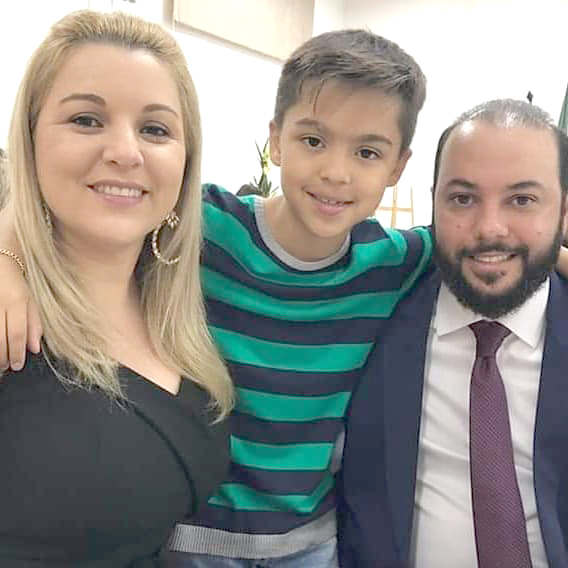 E hoje o dia é de felicidade para Rodrigo Beleza, que comemora com muita alegria mais um ano de vida. A data será muito festejada por sua esposa Aline, seu filho e demais familiares e amigos. Parabéns Rodrigo, muita saúde e toda sorte de bênçãos para sua vida