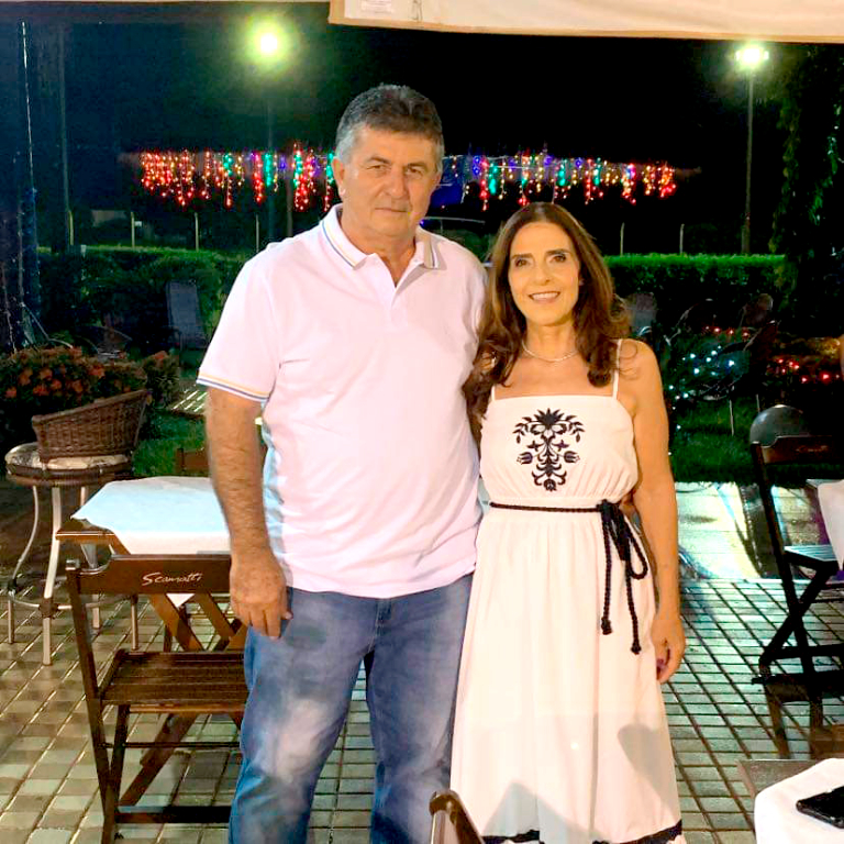 O empresário Edson Scamatti será lembrado hoje por seus amigos e familiares que reservam a data para parabenizar o feliz aniversariante do dia. Ele celebra seu aniversário nesta quarta-feira (24) e comemora a data festiva ao lado de sua esposa Lu Amêndola Scamatti, e de seus filhos. Parabéns ao feliz aniversariante, muita saúde e sucesso neste novo ciclo de vida que hoje se inicia