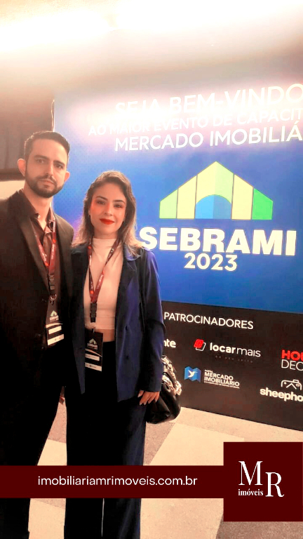 Nos dias 9 e 10 de novembro, os sócios Gabriela Marques Ribeiro e Felipe Stach, do Grupo MR Imóveis, que operam no mercado imobiliário de Votuporanga e no Litoral de Praia Grande-SP, participaram da Conferência Sebrami 2023. Esse evento foi visto com o intuito de aprimorar seus conhecimentos no setor, proporcionando uma experiência enriquecedora para melhor atender seus clientes. Durante a conferência, eles tiveram a oportunidade de participar de palestras ministradas por renomados profissionais do mercado imobiliário, como Julie Schultz da corretora Riqueza e Marcele Machado que é especialista em alto padrão e lançamentos, contou ainda com um bate papo com Sophia Martins autora do best seller "A Profissão de Milhões", entre outros nomes do mercado. Os sócios expressaram seu comprometimento, destacando que o verdadeiro sucesso reside na total satisfação do cliente, um valor que compartilha e considera inestimável.