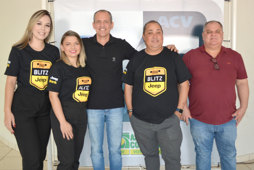 A equipe Alma Jeep presente no delicioso almoço realizado pela ACV em comemoração ao “Dia do Comerciante”. Falando em “Alma Jeep”, a concessionária é uma das mais recentes conquistas que chegou para somar e aquecer o comércio de veículos novos e semi novos aqui na cidade 