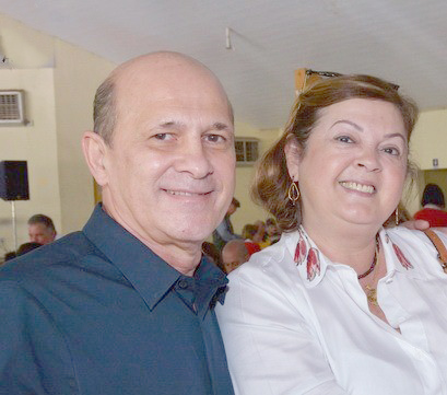 A quinta-feira é de alegria e gratidão para Bernadete Bernadeli, que brinda idade nova e celebra a data ao lado de sua família e amigos e em especial das amigas da Sociedade Italiana, da qual faz parte. Desejamos saúde, alegria e toda sorte de bênçãos para o novo ano de vida que se inicia hoje 