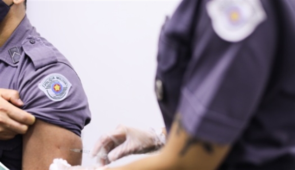 Forças policiais de Votuporanga começam a ser imunizados na segunda-feira (5); a imunização será no 16º BPM/I, em Fernandópolis (Foto: Divulgação/PMESP)