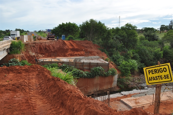 Obras estavam previstas para março, mas só devem ser entregues no mês de julho   (Foto: A Cidade)