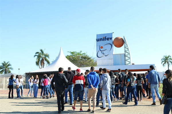 Ao todo, 1.157 devem fazer o Enem no Campus Centro e 1.437 no Campus Cidade Universitária (Foto: Divulgação/Unifev)