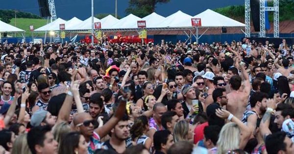 Hoje é o último dia para comprar  o abadá e curtir o Oba Festival