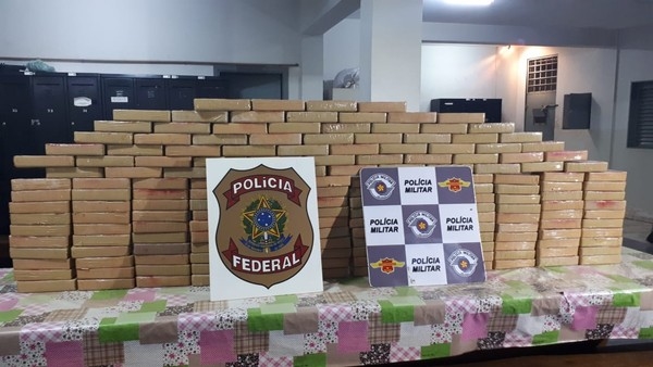 Droga foi apreendida pela Polícia Rodoviária Estadual de Votuporanga em fevereiro deste ano (Foto: Divulgação/PRE)