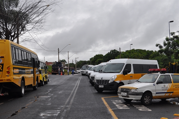 João Dado informou que, no total, 50 novos veículos tiveram investimento de R$ 6 milhões (Foto: Gabriele Reginaldo/A Cidade)