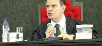 Tribunal julga "Mutuca" por tentativa de homicídio 