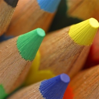 Preço do material escolar varia até 450%