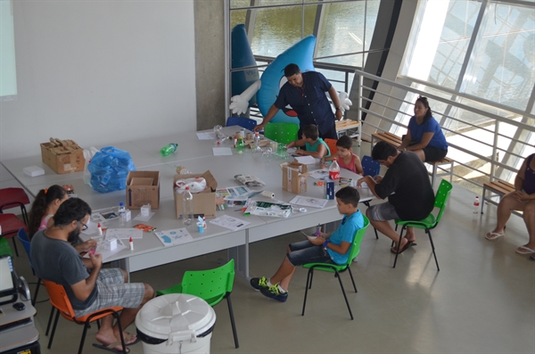 O objetivo do evento foi ensinar e incentivar as crianças a reciclar (Foto: Divulgação/Prefeitura de Votuporanga)