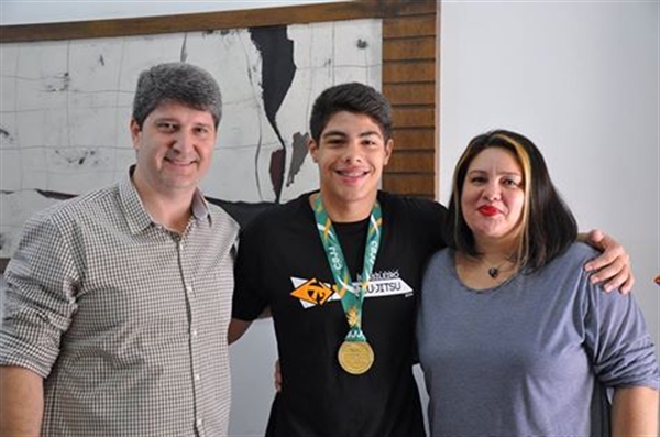 Atleta da cidade de 14 anos é  campeão brasileiro de jiu-jitsu