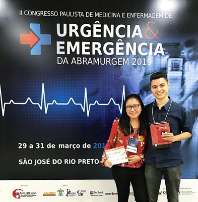 Alunos da Medicina e residente de Ginecologia e Obstetrícia conquistaram primeiro lugar em trabalho científico no II Congresso Paulista (Foto: Santa Casa de Votuporanga)