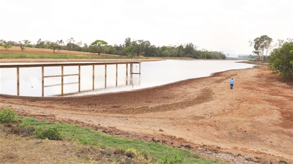 Apesar do aumento do consumo e da diminuição das chuvas neste ano, Saev garante risco 'praticamente inexistente' de desabastecimento (Foto: A Cidade)