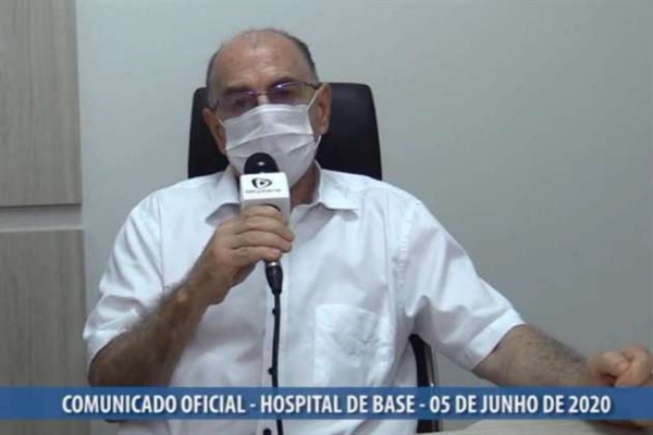 diretor-executivo do complexo da Funfarme, Jorge Fares, por meio de um vídeo na manhã desta sexta-feira (5) anunciou que na quinta-feira (4), o HB recebeu cinco pacientes de Votuporanga (Foto: Reprodução/Redes Sociais)
