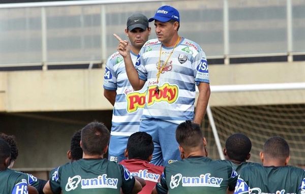 Eduardo Souza não é mais o técnico do CAV na Série A2 (Foto: Rafael Nascimento/ CAV)