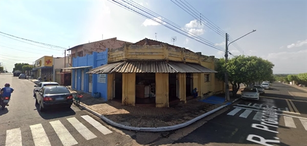 O crime ocorreu em uma padaria de Floreal, em junho deste ano; Thiago Luciano e André Isac sentarão no banco dos réus (Foto: Reprodução)