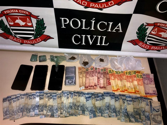 Polícia Civil prende três traficantes associados ao tráfico de drogas em Valentim Gentil  (Foto: Divulgação/Polícia Civil)