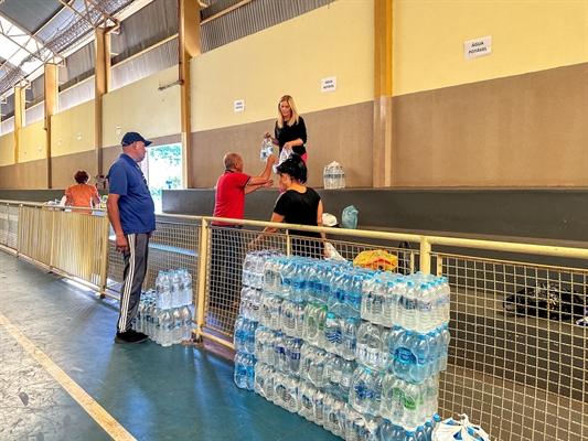 Doações para o Rio Grande do Sul podem ser entregues até amanhã; carreta com donativos sai de Votuporanga na segunda  (Foto: Prefeitura de Votuporanga)