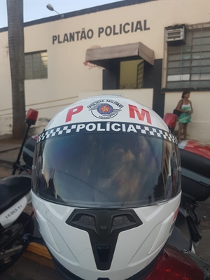 O flagrante foi realizado durante patrulhamento da equipe da ROCAM pela Zona Norte de Votuporanga  (Foto: Divulgação/Polícia Militar)