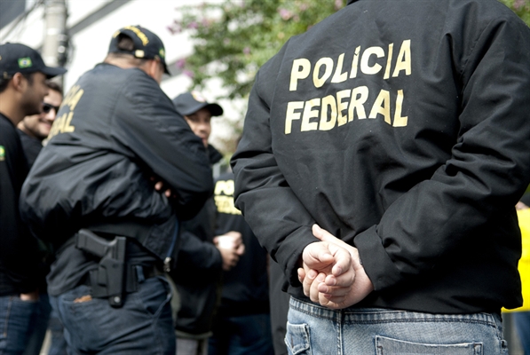 Operação da PF cumpre mandados em Votuporanga