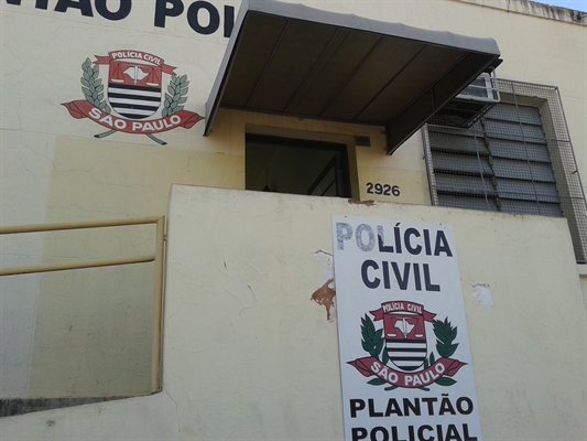 Homem de 28 anos leva dois tiros na Zona Norte