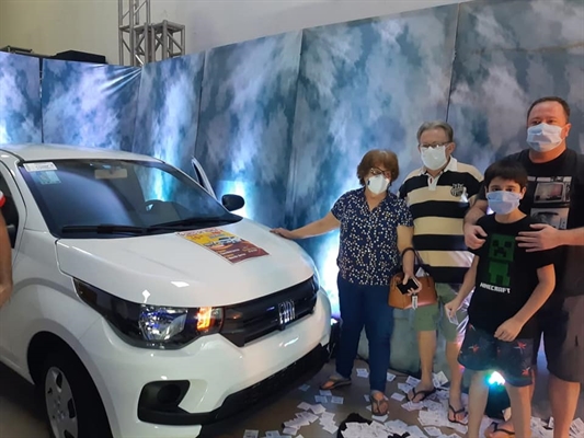Rifa do projeto ‘Votu Solidária’ levantou R$ 270 mil; vencedores ganharam um carro e uma moto 0 km (Foto: Divulgação)