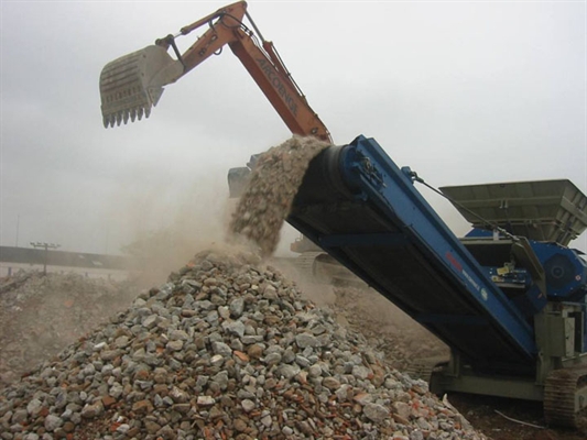 Município vai ser beneficiado com  triturador de resíduos de construção