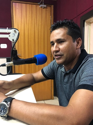 Luís Maranhão esteve nesta sexta-feira nos estúdios da Cidade FM (Foto: A Cidade)