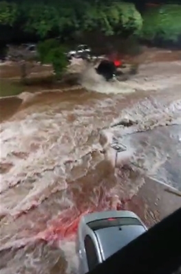 A reclamação de inundações no local já é frequente e a grande quantidade de chuva que caiu evidenciou mais uma vez o problema (Foto: Divulgação)
