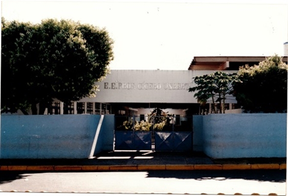 O caso aconteceu em frente a Escola Estadual Professor Cícero Usberti (Foto: Reprodução)