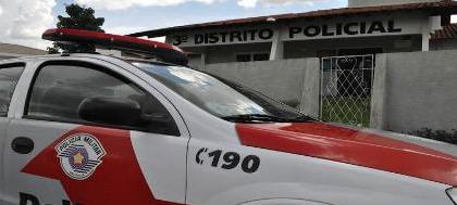 Bandidos armados roubam R$ 8mil em chácara