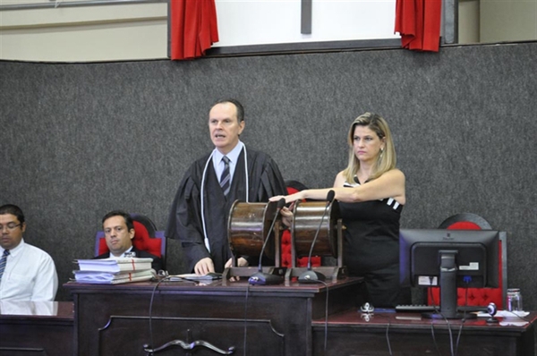Juiz sorteia os jurados para julgamento de Rogaciano Sousa