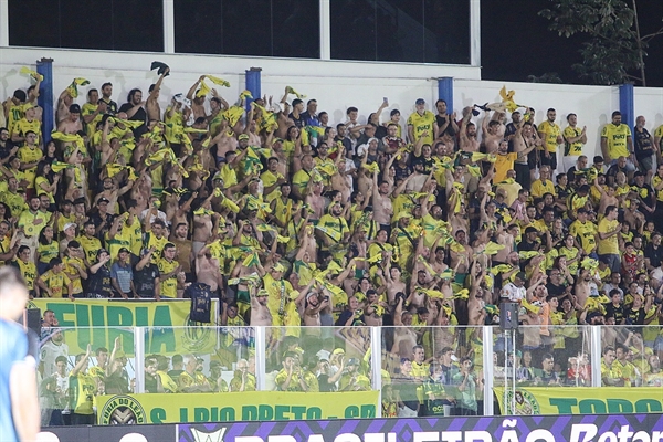 A Fúria do Leão estará no Maracanã neste dia histórico para o Leão (Foto: Marcos Freitas / Mirassol FC)