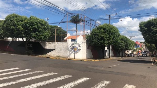 A Polícia Militar realiza a fiscalização e, posteriormente, encaminhada o relatório para a Prefeitura Municipal  (Foto: A Cidade)