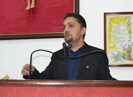 O vereador Leonardo Brigagão, o Chandelly Protetor (PTC), falou sobre possível compra de votos (Foto: Câmara)