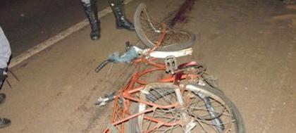 Automóvel atropela ciclista na rodovia Péricles Beline