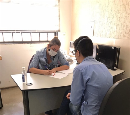 Aproximadamente 80 testes foram disponibilizados para a ação, que também será realizada na segunda-feira (12) (Foto: 