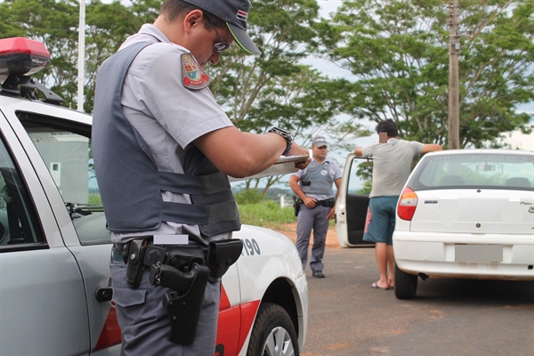 Nos seis dias de festa, 436 veículos foram abordados pela Polícia Militar de Votuporanga 