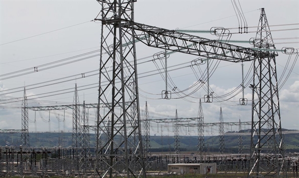 A decisão do governo federal de isentar a tarifa de energia elétrica dos consumidores de baixa renda foi uma das medidas anunciadas pelo presidente Jair Bolsonaro (Foto: Beth Santos/Secretaria Geral da PR)
