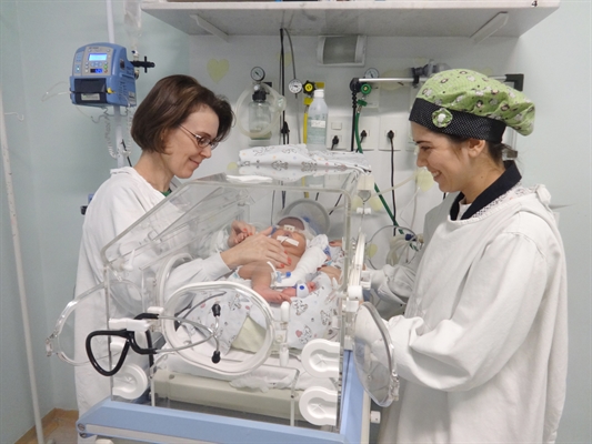 A Instituição realiza projetos que são dirigidos especificamente ao bebê prematuro (Foto: Santa Casa)