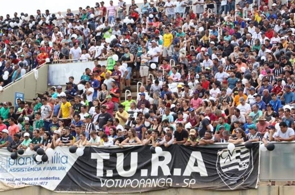 Torcida da Votuporanguense em dia de grande público na Arena na Copa Paulista 2018 (Foto: Reprodução)