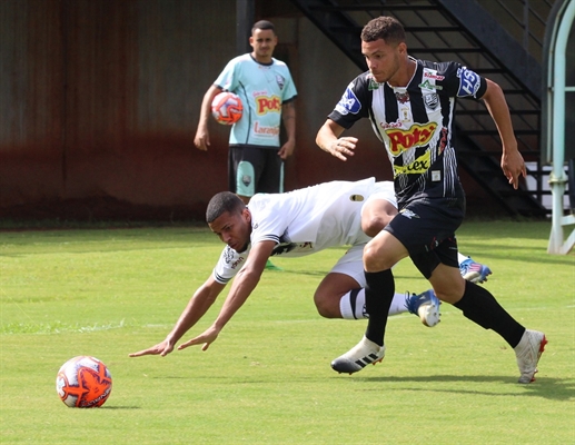 Votuporanguense e XV de Piracicaba jogaram na tarde desta quinta-feira (21) (Foto: Rafael Bento/CAV)
