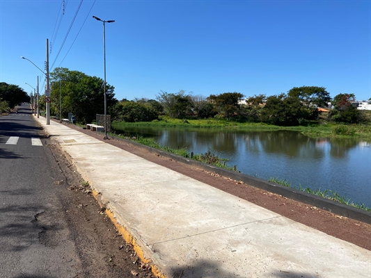 Depois das obras de revitalização, represa da avenida Paschoalino Pedrazzoli passará agora por desassoreamento (Foto: A Cidade)