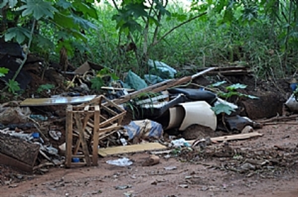 Ouvidoria Municipal recebe, frequentemente, denúncias de resíduos sólidos em locais proibidos (Foto:Prefeitura de Votuporanga)