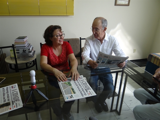 Rosa Maria Chiquetto, presidente do PT local, e Rui Falcão, ex-presidente da Executivo Nacional do partido (Foto: A Cidade)