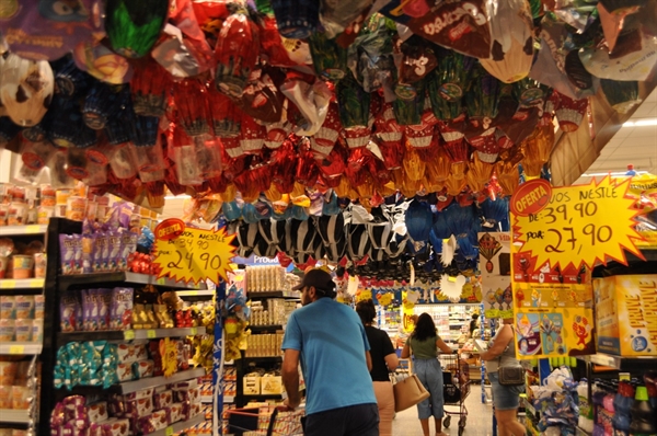 A Associação Comercial de Votuporanga espera que a situação normalize o quanto antes para tudo melhorar. (Foto: A Cidade)