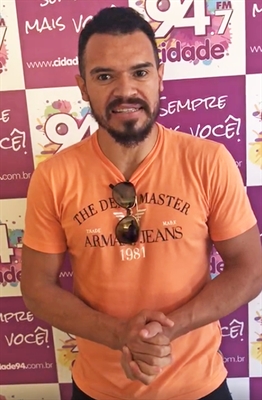 O ex-jogador Ceará, campeão mundial com o Internacional, foi entrevistado pela Cidade FM na manhã de ontem (Foto: A Cidade)