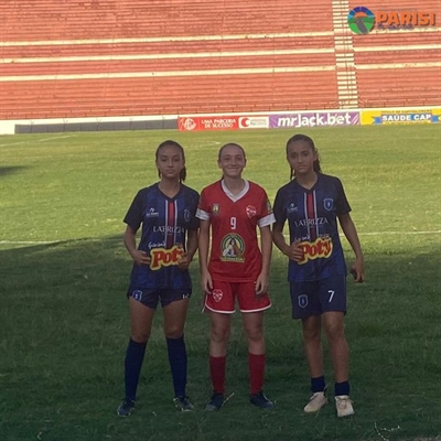 Os atletas da escolinha de futebol de Parisi estão brilhando no cenário esportivo paulista (Foto: Arquivo pessoal)