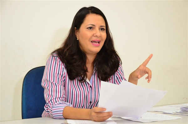 Andréa Isabel da Silva Thomé, diretora do Procon de Votuporanga, falou sobre o preço (Prefeitura de Votuporanga)